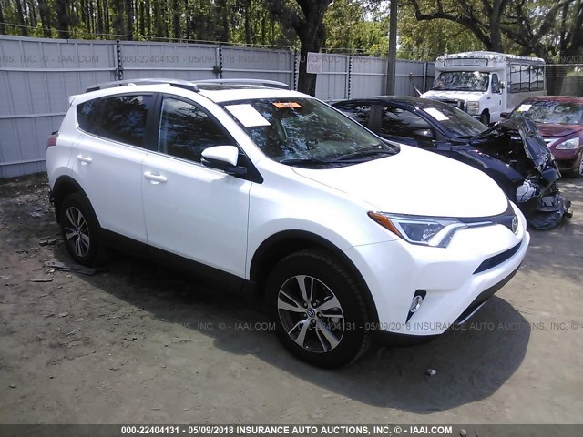 2T3WFREV8JW458836 - 2018 TOYOTA RAV4 ADVENTURE/XLE WHITE photo 1