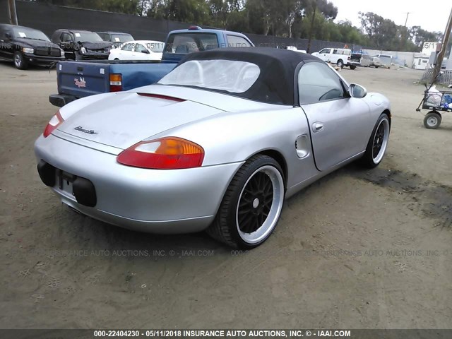 WP0CA2980VS621474 - 1997 PORSCHE BOXSTER SILVER photo 4