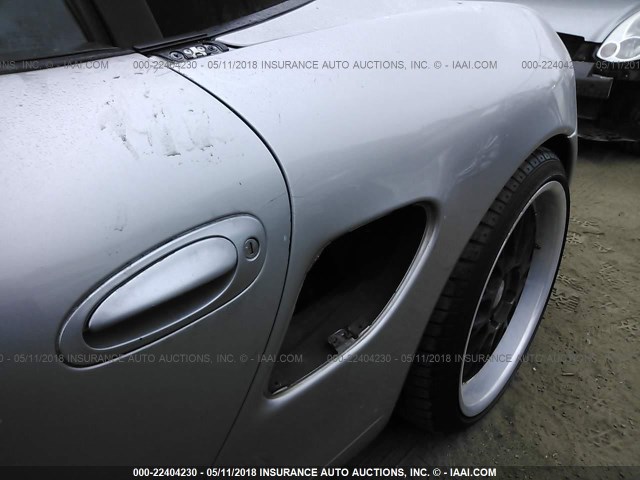 WP0CA2980VS621474 - 1997 PORSCHE BOXSTER SILVER photo 6