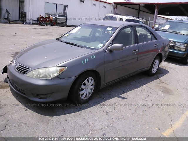 4T1BE32K86U747370 - 2006 TOYOTA CAMRY LE/XLE/SE ოქროსფერი ფოტო 2