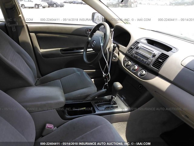 4T1BE32K86U747370 - 2006 TOYOTA CAMRY LE/XLE/SE ოქროსფერი ფოტო 5