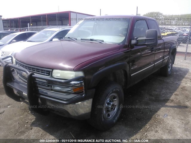 1GCGK29U3YE387524 - 2000 CHEVROLET SILVERADO K2500 RED photo 2