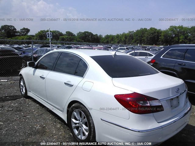 KMHGC4DD4DU208886 - 2013 HYUNDAI GENESIS 3.8L WHITE photo 3