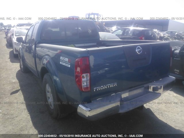 1N6AD06U75C421669 - 2005 NISSAN FRONTIER KING CAB LE/SE/OFF ROAD BLUE photo 3