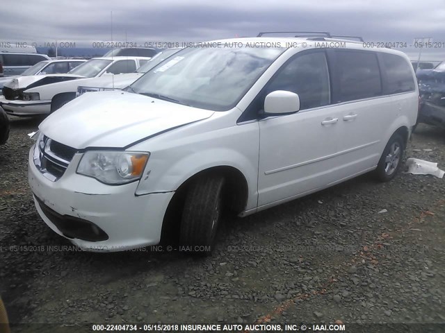 2D4RN5DGXBR678764 - 2011 DODGE GRAND CARAVAN CREW WHITE photo 2