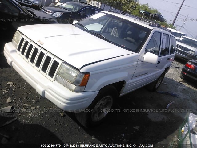 1J4GZ78Y8WC196875 - 1998 JEEP GRAND CHEROKEE LIMITED WHITE photo 2