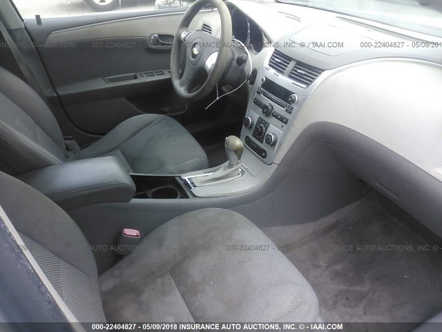 1G1ZG57B99F144785 - 2009 CHEVROLET MALIBU LS SILVER photo 5