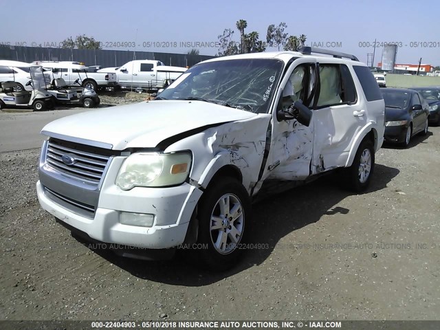 1FMEU73E98UA94843 - 2008 FORD EXPLORER XLT WHITE photo 2