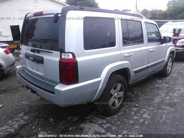 1J8HH48K28C141986 - 2008 JEEP COMMANDER SPORT SILVER photo 4