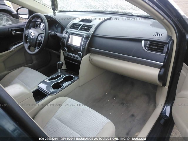 4T1BD1FK2EU141367 - 2014 TOYOTA CAMRY HYBRID/LE/XLE 黑色 照片 5