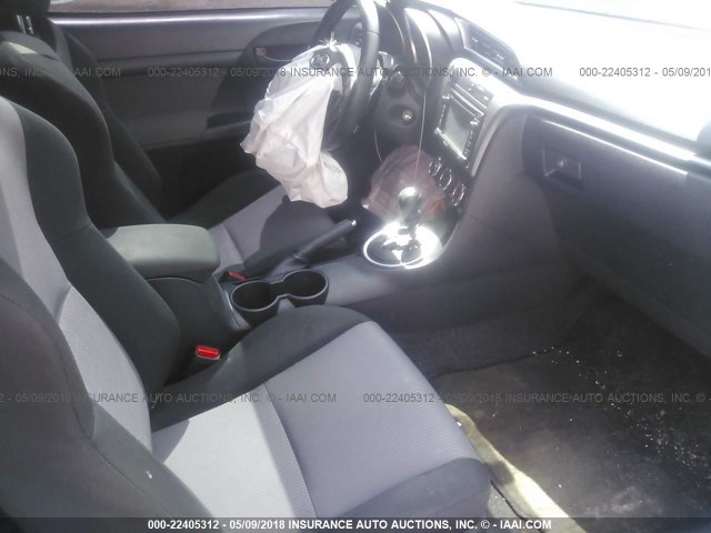 JTKJF5C78FJ000543 - 2015 TOYOTA SCION TC 白色 照片 5