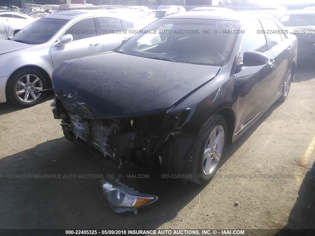 4T1BF1FK7DU268205 - 2013 TOYOTA CAMRY L/SE/LE/XLE Qara foto 2