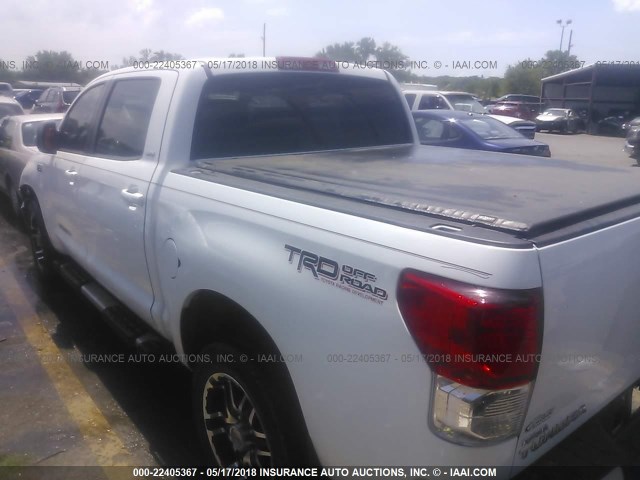 5TFDW5F12CX233774 - 2012 TOYOTA TUNDRA CREWMAX SR5 WHITE photo 3