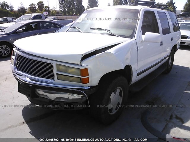 1GNEK13KXSJ392931 - 1995 CHEVROLET TAHOE K1500 WHITE photo 2