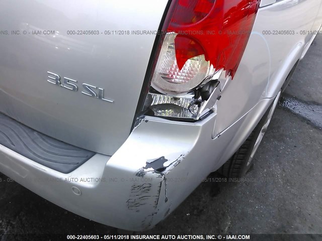 5N1BV28UX6N117024 - 2006 NISSAN QUEST S/SE/SL SILVER photo 6