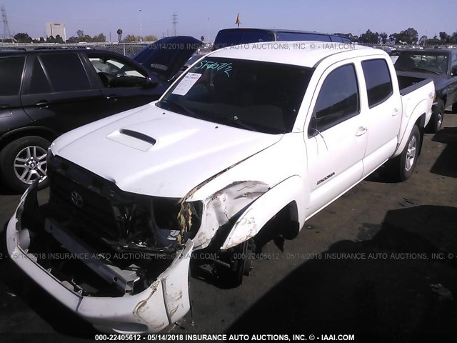 5TEJU62N96Z169396 - 2006 TOYOTA TACOMA DOUBLE CAB PRERUNNER WHITE photo 2