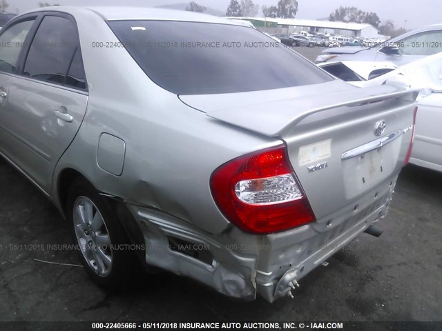 JTDBE32KX20121017 - 2002 TOYOTA CAMRY LE/XLE/SE SILVER photo 6