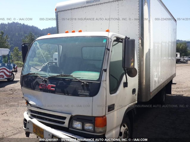 J8DC4B16157015605 - 2005 GMC W4500 W45042 WHITE photo 2