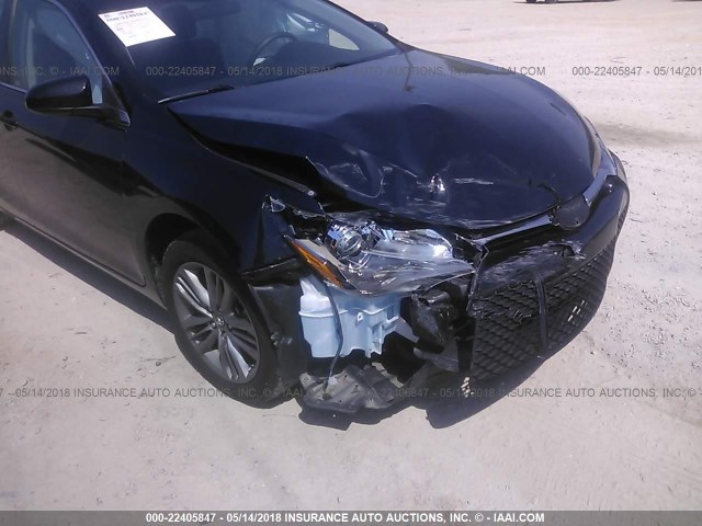 4T1BF1FK0HU366837 - 2017 TOYOTA CAMRY LE/XLE/SE/XSE 黑色 照片 6