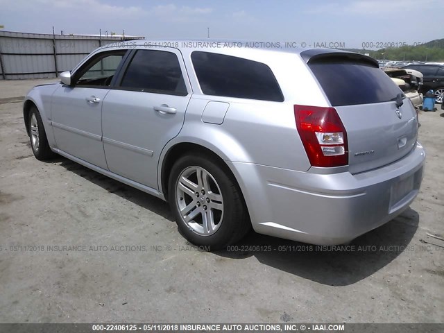 2D8GV58295H654549 - 2005 DODGE MAGNUM R/T SILVER photo 3