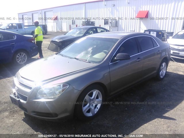 1G1ZB5E14BF271877 - 2011 CHEVROLET MALIBU LS ვერცხლისფერი ფოტო 2
