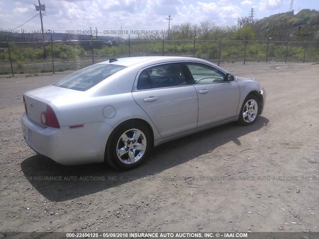 1G1ZA5E07CF399221 - 2012 CHEVROLET MALIBU LS 银色 照片 4