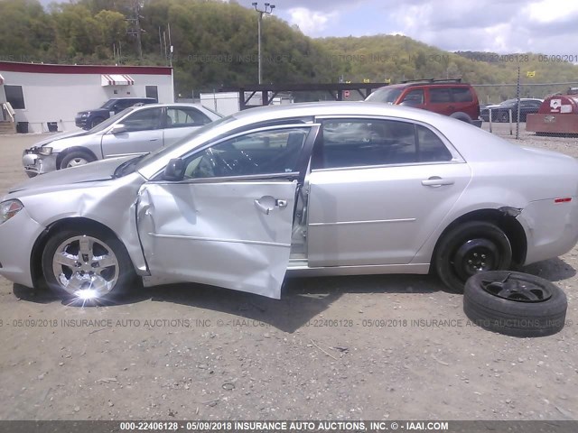 1G1ZA5E07CF399221 - 2012 CHEVROLET MALIBU LS 银色 照片 6