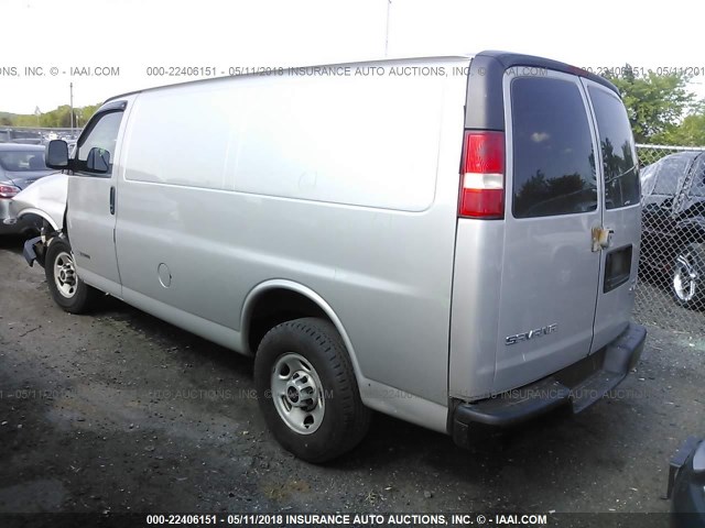 1GTGG25U151227183 - 2005 GMC SAVANA G2500 GRAY photo 3