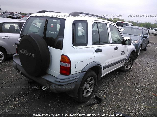 2CNBJ734836947520 - 2003 CHEVROLET TRACKER ZR2 WHITE photo 4