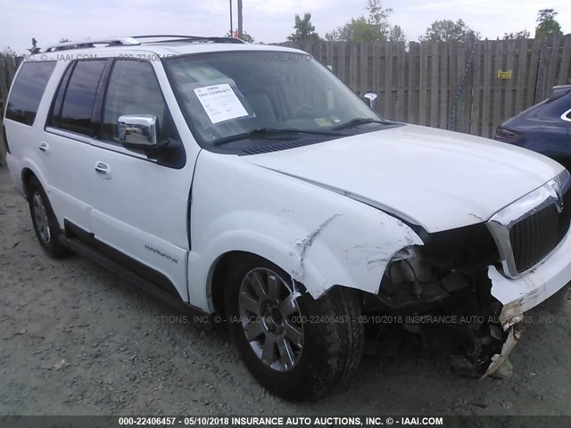 5LMFU28R04LJ09214 - 2004 LINCOLN NAVIGATOR 白色 照片 1