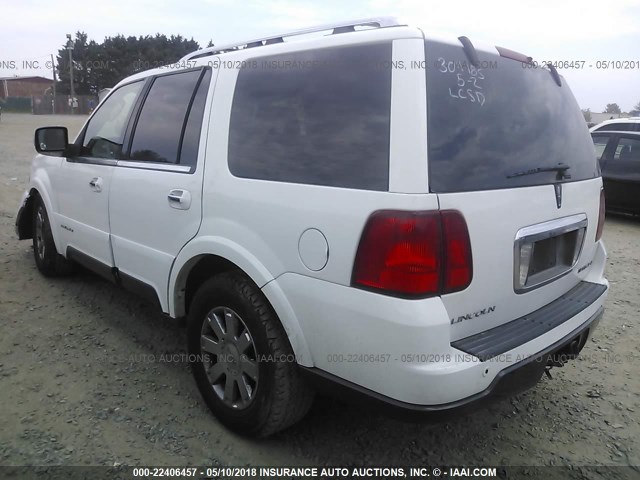 5LMFU28R04LJ09214 - 2004 LINCOLN NAVIGATOR 白色 照片 3