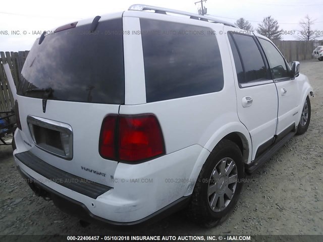 5LMFU28R04LJ09214 - 2004 LINCOLN NAVIGATOR 白色 照片 4