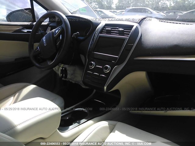 5LMTJ2DH9GUJ07839 - 2016 LINCOLN MKC SELECT იასამნისფერი ფოტო 5