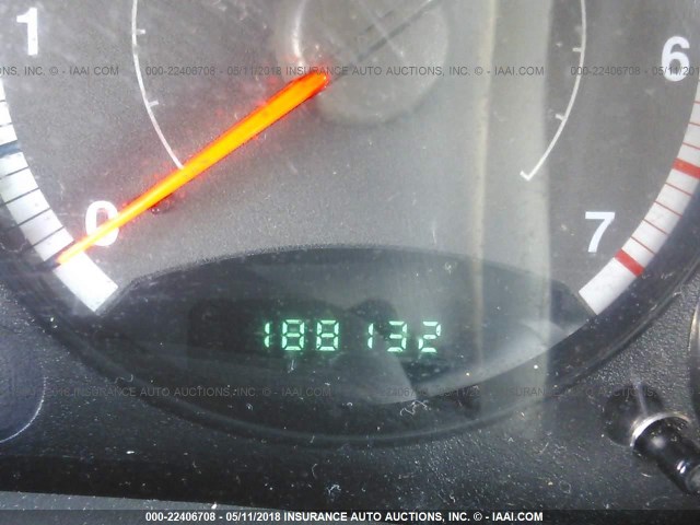 1J4GL38K95W546582 - 2005 JEEP LIBERTY RENEGADE SILVER photo 7