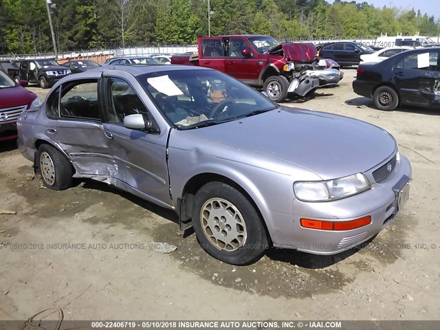 JN1CA21D2ST087833 - 1995 NISSAN MAXIMA GLE/GXE/SE SILVER photo 1