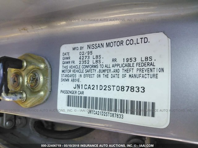 JN1CA21D2ST087833 - 1995 NISSAN MAXIMA GLE/GXE/SE SILVER photo 9