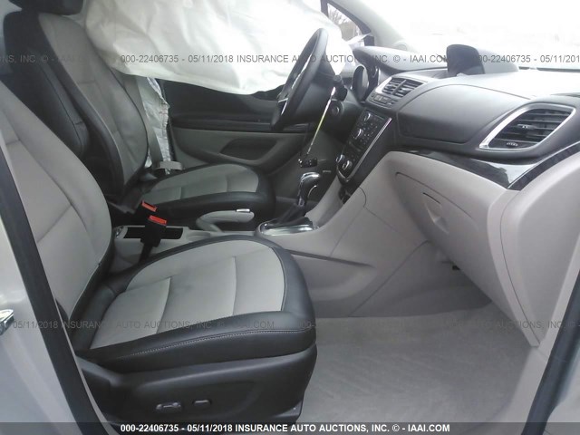 KL4CJHSB4FB229196 - 2015 BUICK ENCORE PREMIUM SILVER photo 5