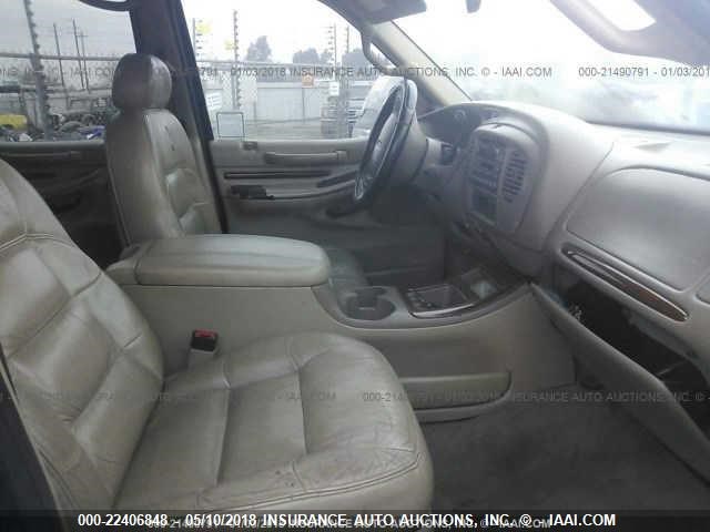 5LMRU27A2YLJ00707 - 2000 LINCOLN NAVIGATOR BLACK photo 5