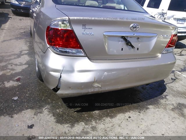 JTDBE32K963048405 - 2006 TOYOTA CAMRY LE/XLE Gold Foto 6