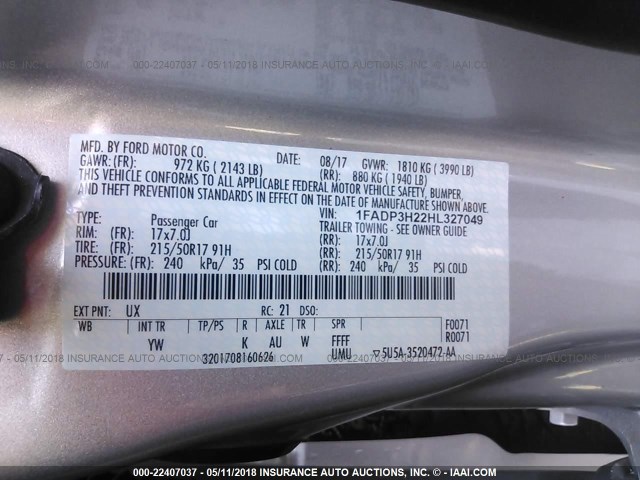 1FADP3H22HL327049 - 2017 FORD FOCUS SEL SILVER photo 9