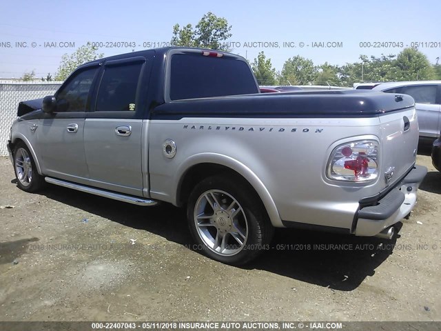 1FTRW07313KD11080 - 2003 FORD F150 SUPERCREW HARLEY DAVIDSON SILVER photo 3