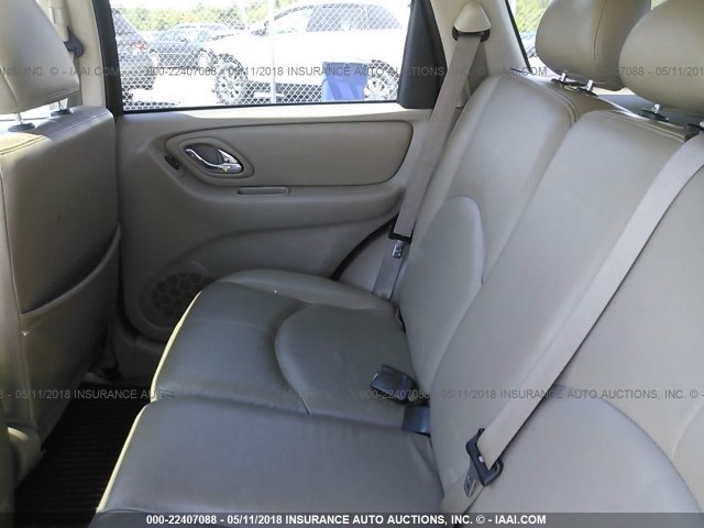 4F2CZ96185KM56797 - 2005 MAZDA TRIBUTE S შავი ფოტო 8