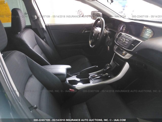 1HGCR2F51EA180688 - 2014 HONDA ACCORD SPORT BLACK photo 5