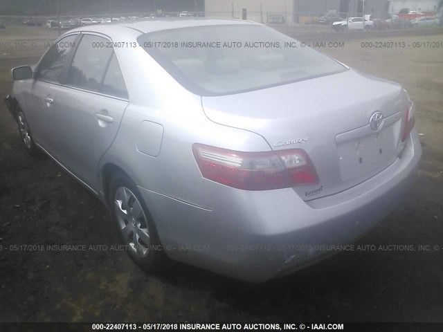 4T1BE46K78U211495 - 2008 TOYOTA CAMRY CE/LE/XLE/SE SILVER photo 3