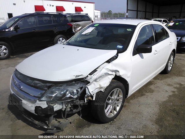 3FAHP0GA9BR268535 - 2011 FORD FUSION S WHITE photo 2