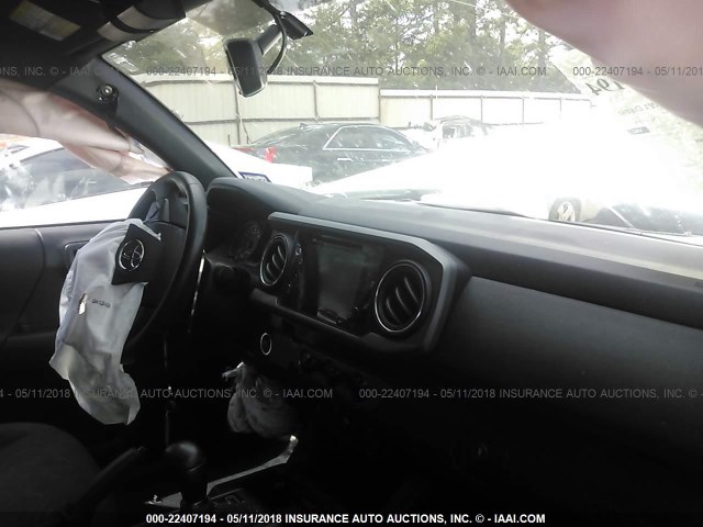 5TFAZ5CN1HX037415 - 2017 TOYOTA TACOMA DBL CAB/SR5/TRD SPORT/OR WHITE photo 5