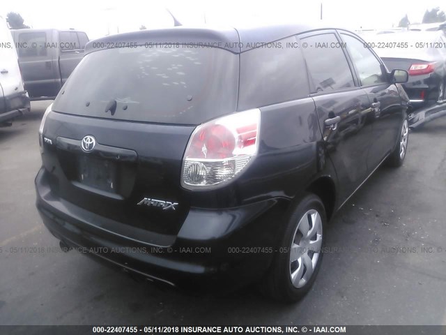2T1KR32E48C713722 - 2008 TOYOTA COROLLA MATRIX XR BLACK photo 4