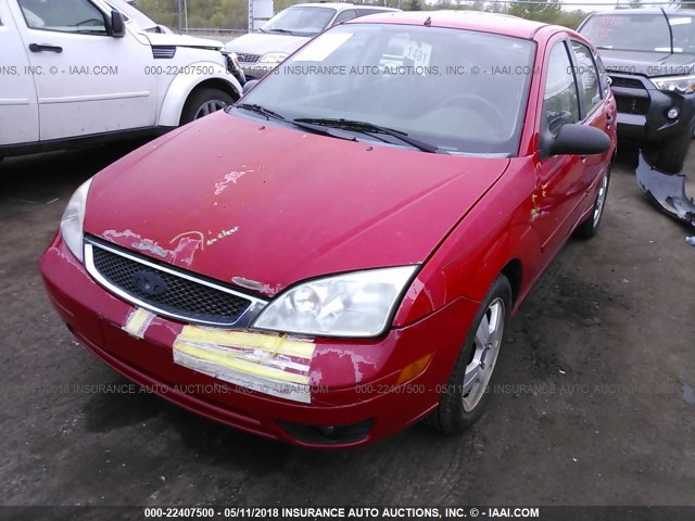 1FAHP37N47W164169 - 2007 FORD FOCUS ZX5/S/SE/SES RED photo 2