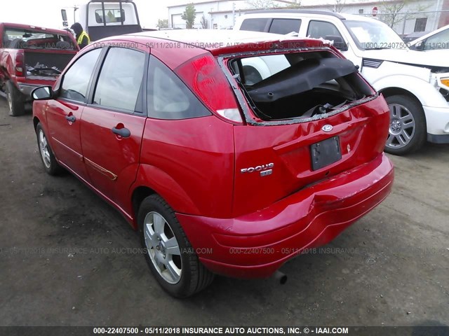 1FAHP37N47W164169 - 2007 FORD FOCUS ZX5/S/SE/SES RED photo 3