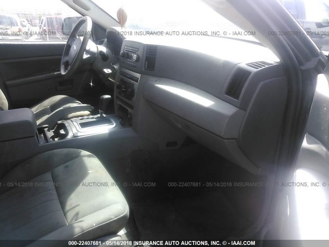 1J4GR48K15C686955 - 2005 JEEP GRAND CHEROKEE LAREDO/COLUMBIA/FREEDOM BLUE photo 5